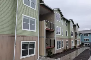 900 N Oak Harbor St, Oak Harbor, WA 98277 - Photo 2