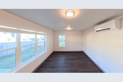 900 N Oak Harbor St, Oak Harbor, WA 98277 - Photo 8