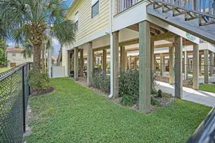 3415 Winnie St, Galveston, TX 77550 - Photo 12