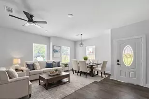 6010 Bobby Burns St, Houston, TX 77028 - Photo 8