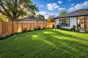 6010 Bobby Burns St, Houston, TX 77028 - Photo 4