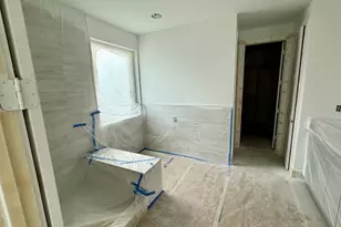711 E 26th St, Houston, TX 77009 - Photo 8