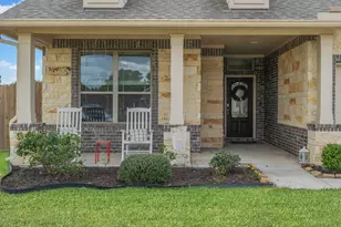 16450 Stonewall St, Conroe, TX 77303 - Photo 2