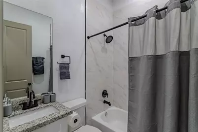 5901 Crest Court #A, Houston, TX 77033 - Photo 16