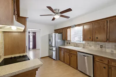 5214 Lawn Arbor Drive, Houston, TX 77066 - Photo 16