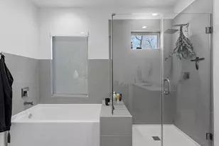 2222 Wavell St, Houston, TX 77088 - Photo 18