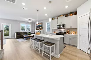8412 Arden valley Ln, Houston, TX 77063 - Photo 2
