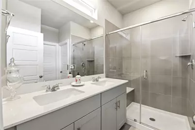 8412 Arden Valley Lane, Houston, TX 77063 - Photo 20