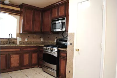 3910 Starbridge Pointe Lane, Katy, TX 77449 - Photo 8