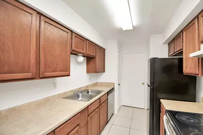 9700 Leawood Boulevard #1205, Houston, TX 77099 - Photo 14