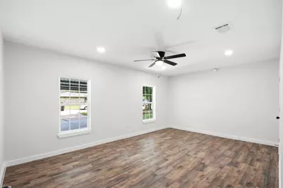 6418 Silver Chalice Drive, Houston, TX 77088 - Photo 36