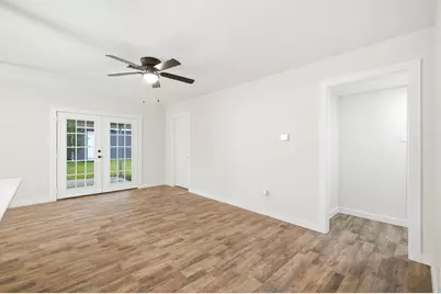 6418 Silver Chalice Drive, Houston, TX 77088 - Photo 32