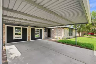 6418 Silver Chalice Dr, Houston, TX 77088 - Photo 10