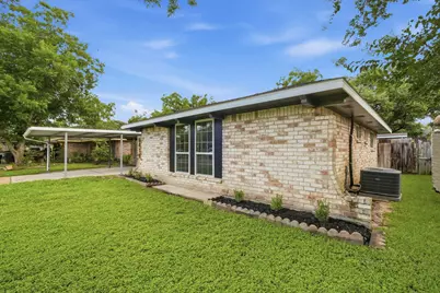 6418 Silver Chalice Drive, Houston, TX 77088 - Photo 8