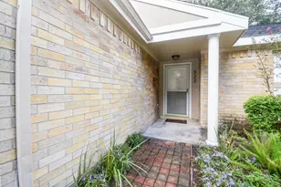 522 7th St, Sugar Land, TX 77498 - Photo 2