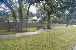 522 7th St, Sugar Land, TX 77498 - Photo 44
