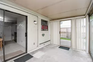 522 7th St, Sugar Land, TX 77498 - Photo 16