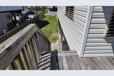 16533 Tampico Way, Galveston, TX 77554 - Photo 12