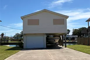 16533 Tampico Way, Galveston, TX 77554 - Photo 2