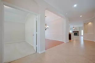 3318 Thistlegrove Ln, Sugar Land, TX 77498 - Photo 4
