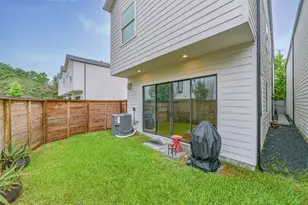 801 Fisher St, Houston, TX 77018 - Photo 30