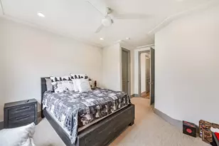 801 Fisher St, Houston, TX 77018 - Photo 28