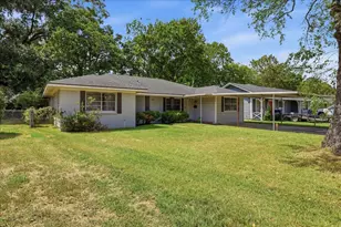 4935 Bruce Dr, Beaumont, TX 77708 - Photo 2