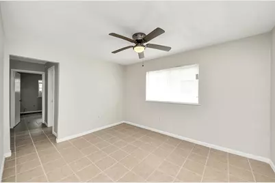3910 Hoffman St #3, Houston, TX 77026 - Photo 8