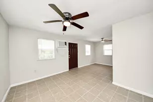 3910 Hoffman St, Houston, TX 77026 - Photo 10