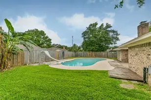 2230 E Clare St, Deer Park, TX 77536 - Photo 24