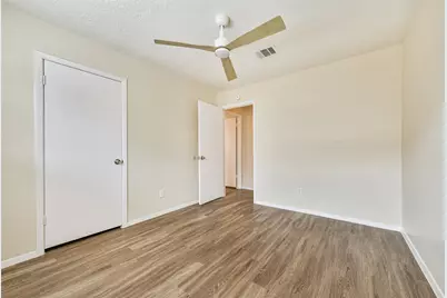 2230 E Clare Street, Deer Park, TX 77536 - Photo 18