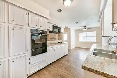 2230 E Clare Street, Deer Park, TX 77536 - Photo 12
