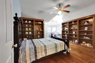 1715 Forestlake Dr, Sugar Land, TX 77479 - Photo 28