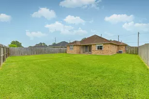 2436 Caroline St, Dickinson, TX 77539 - Photo 20