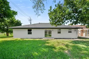 5102 Tavenor Ln, Houston, TX 77048 - Photo 10