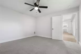 5102 Tavenor Ln, Houston, TX 77048 - Photo 18