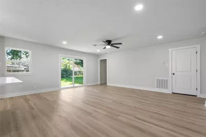 5102 Tavenor Lane, Houston, TX 77048 - Photo 14