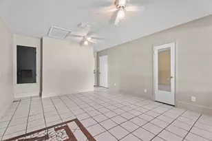 1103 Haines Dr, College Station, TX 77840 - Photo 18