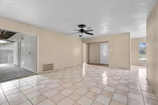 1103 Haines Dr, College Station, TX 77840 - Photo 10