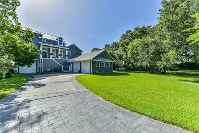 605 Quintana Roo Place, Seabrook, TX 77586 - Photo 2