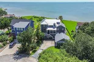 605 Quintana Roo Pl, Seabrook, TX 77586 - Photo 2