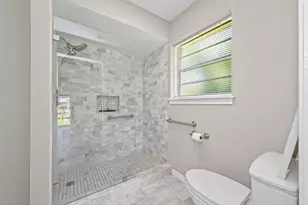 105 Glenmora Ct, Conroe, TX 77385 - Photo 26