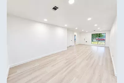 10807 Safeguard Street, Houston, TX 77047 - Photo 6
