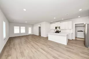 6808 Hart Oak Ct, Conroe, TX 77304 - Photo 4