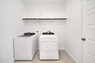 6808 Hart Oak Ct, Conroe, TX 77304 - Photo 18