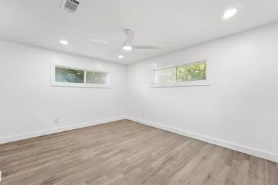11907 Renwick Drive, Houston, TX 77035 - Photo 6