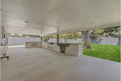 11907 Renwick Drive, Houston, TX 77035 - Photo 16