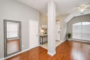 3907 Tigris Ridge Dr, Katy, TX 77449 - Photo 2