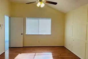 15330 Riverside Grove Dr, Houston, TX 77083 - Photo 6