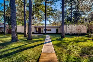 11535 Green Oaks Dr, Piney Point Village, TX 77024 - Photo 1